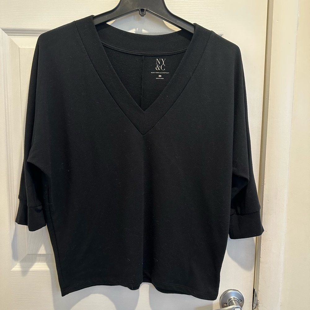 New York and Company V Neck Sweater